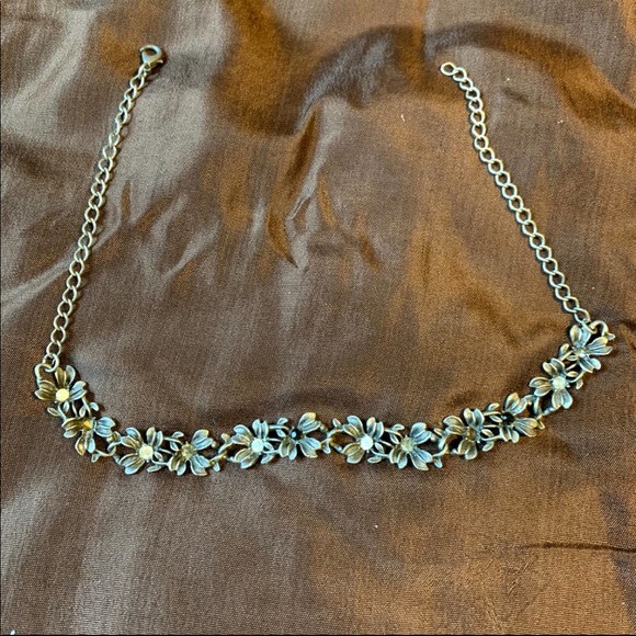 Necklace - Picture 4 of 10